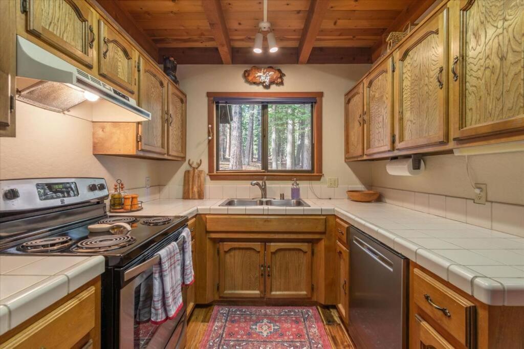 3Br Tahoe Donner Cabin With Hoa Perks Like Pools Hot-Tub Minutes To Trails Lake Golf Тракі Екстер'єр фото